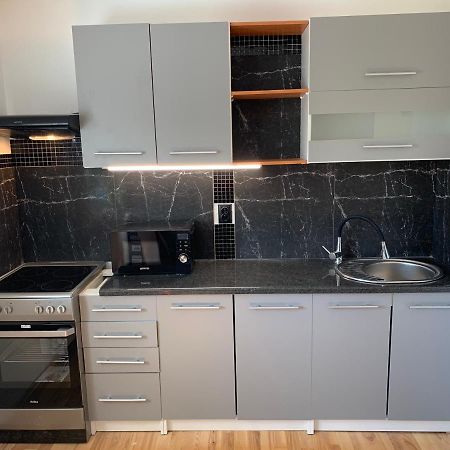 Apartmany City 2 Ostrava Bagian luar foto
