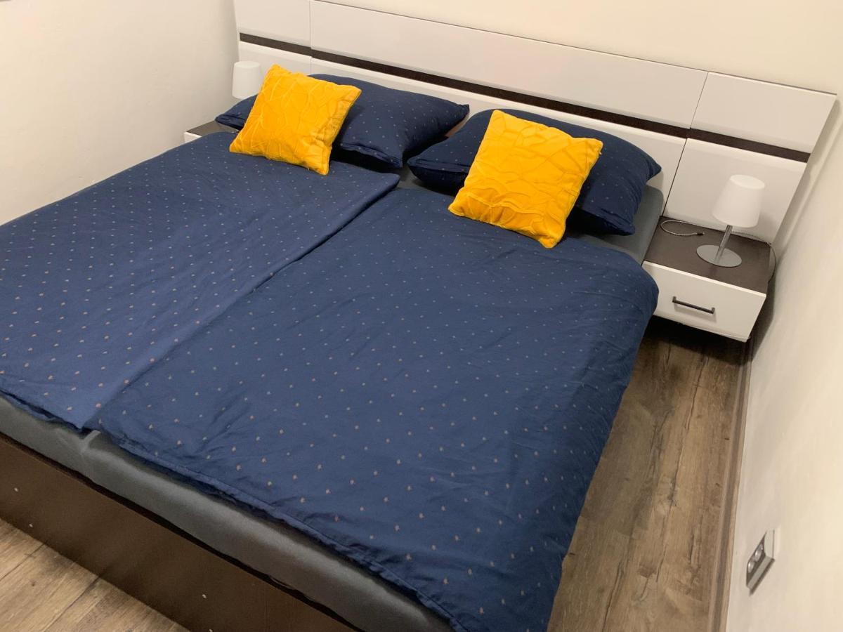 Apartmany City 2 Ostrava Bagian luar foto