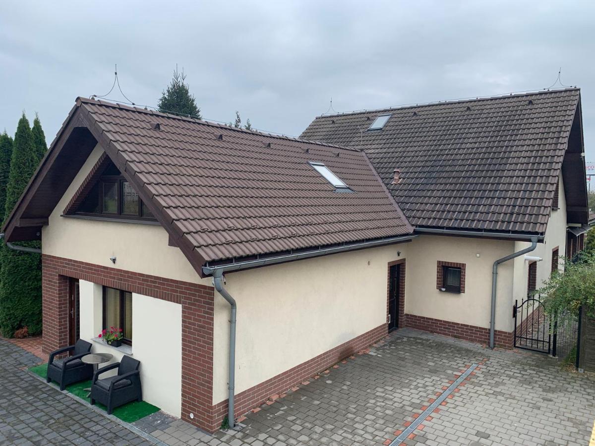Apartmany City 2 Ostrava Bagian luar foto