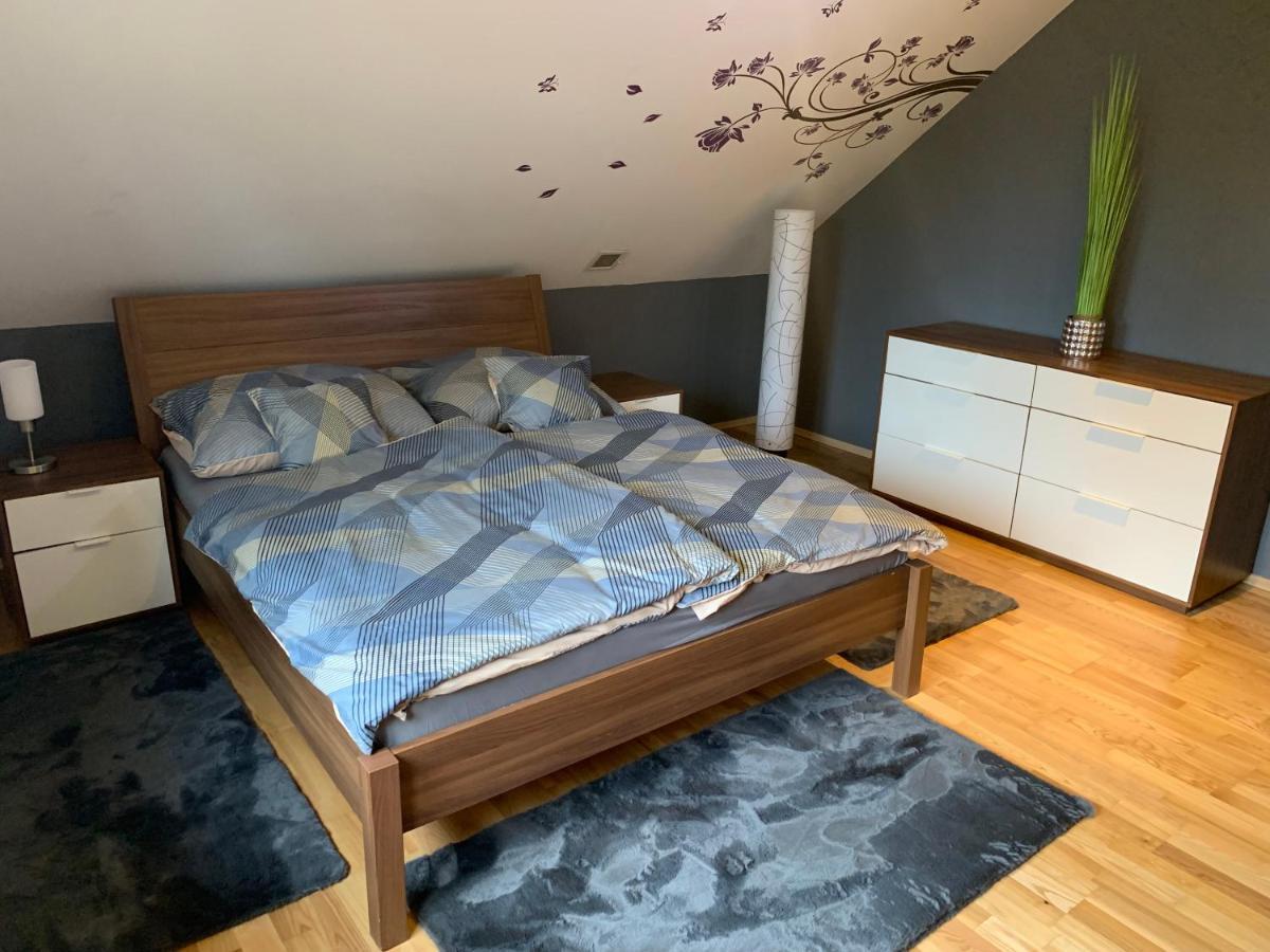 Apartmany City 2 Ostrava Bagian luar foto