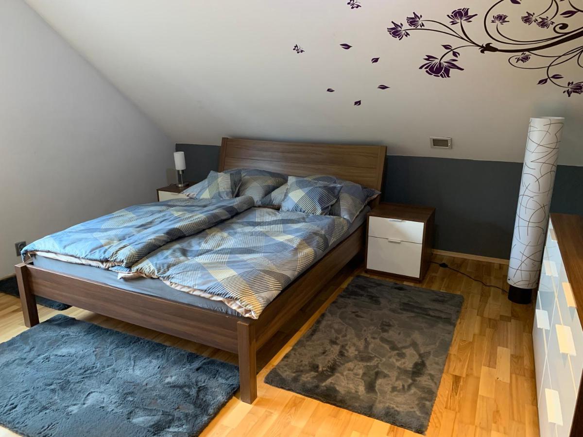 Apartmany City 2 Ostrava Bagian luar foto